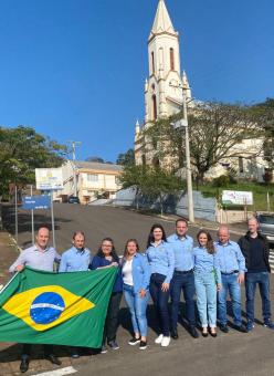 Vereadores participam do Desfile Cívico em comemoração ao Dia da Independência do Brasil