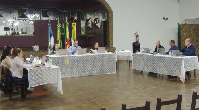 Em sessão promovida no Bairro São Rafael, LDO é aprovada por todos os vereadores